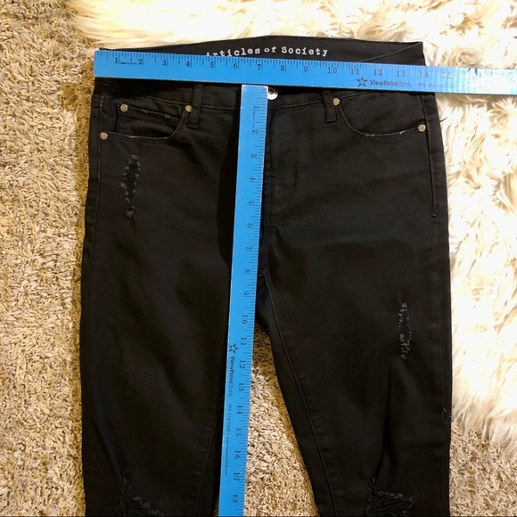 Articles of Society size 27 black distressed skinny jeans. - Picture 6 of 6